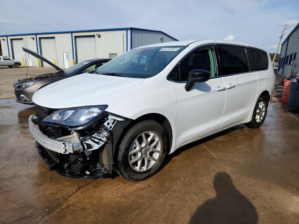 Продажа на аукционе авто 2024 Chrysler Voyager, vin: 2C4RC1CG5RR176879, номер лота: 79985935
