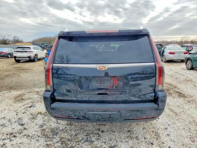 46641876 :رقم المزاد ، 1GYS4JKJ2KR105673 vin ، 2019 Cadillac Escalade مزاد بيع