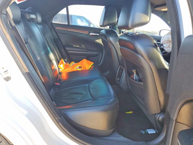 45770636 :رقم المزاد ، 2C3CCAAG9DH589447 vin ، 2013 Chrysler 300 مزاد بيع