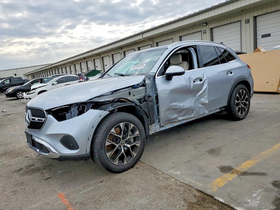 Продажа на аукционе авто 2025 Mercedes-benz Glc, vin: W1NKM5GB2SF293863, номер лота: 46943026