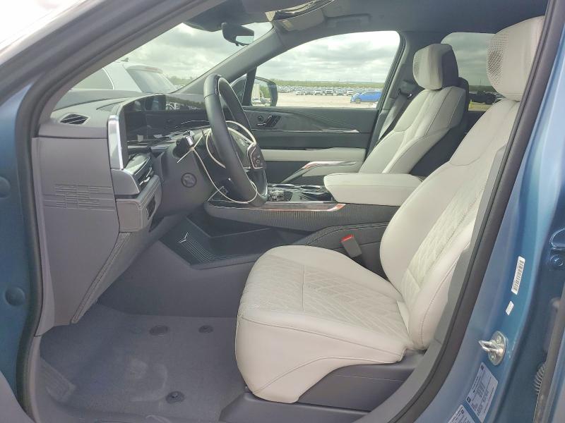 2025 Cadillac Escalade Iq მანქანა იყიდება აუქციონზე, vin: 1GYTEEKL8SU108083, აუქციონის ნომერი: 46139296