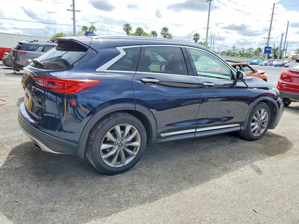 45779426 :رقم المزاد ، 3PCAJ5BA8MF106921 vin ، 2021 Infiniti Qx50 مزاد بيع