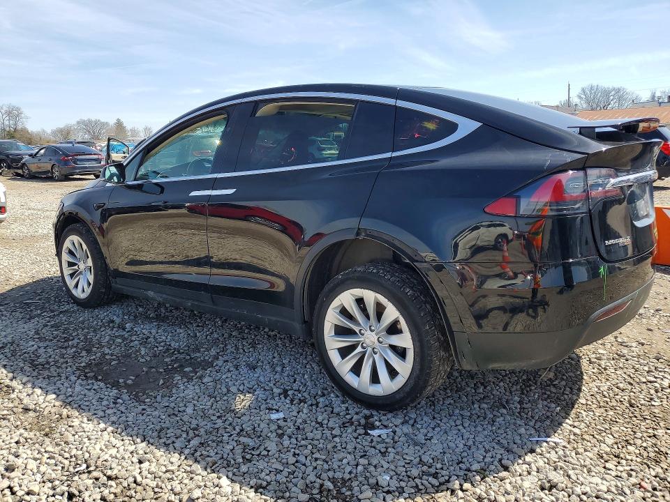 Продажа на аукционе авто 2016 Tesla Model X, vin: 5YJXCBE2XGF028928, номер лота: 46997546