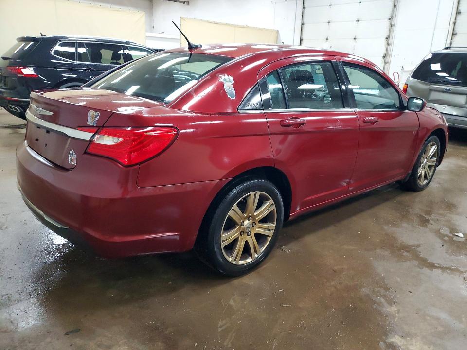 Auction sale of the 2012 Chrysler 200, vin: 1C3CCBBB0CN125431, lot number: 79642115