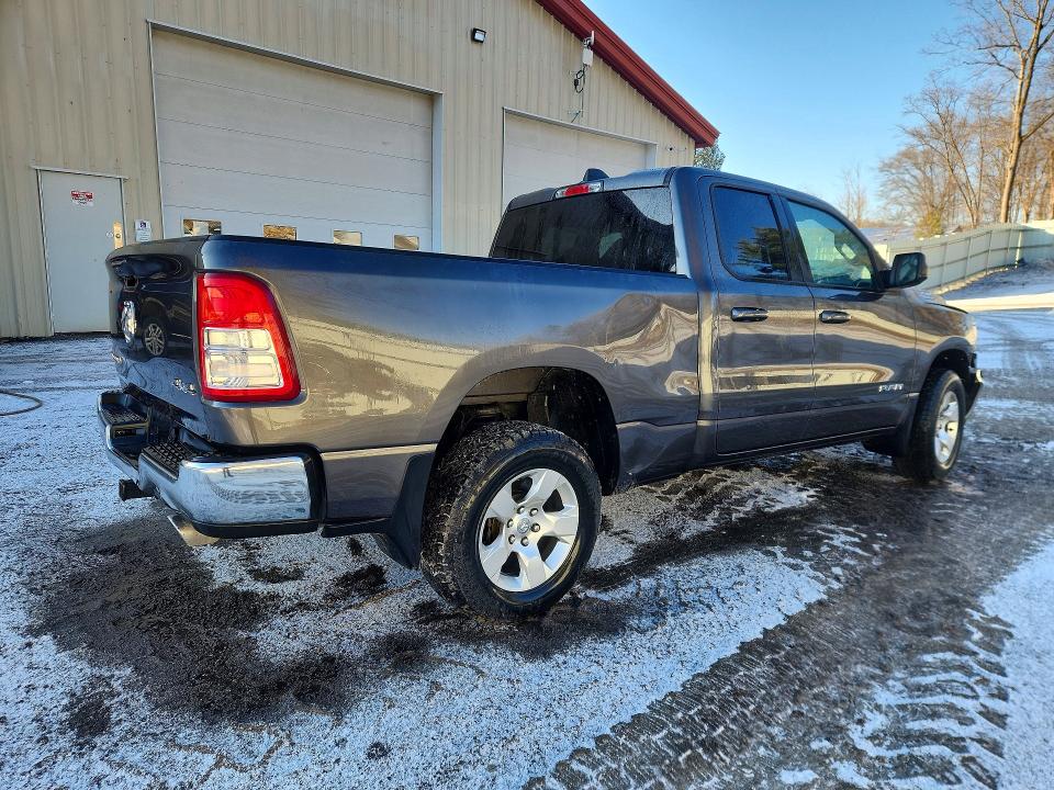 47032686 :رقم المزاد ، 1C6SRFBT3NN182951 vin ، 2022 Ram 1500 مزاد بيع