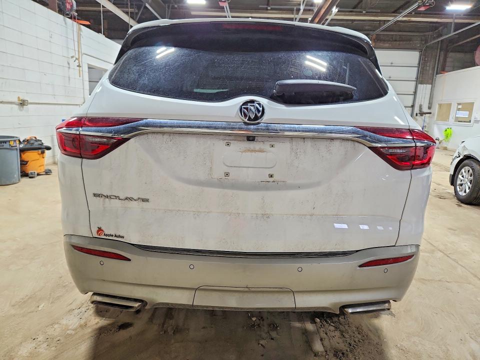 46035116 :رقم المزاد ، 5GAERBKW5MJ262607 vin ، 2021 Buick Enclave مزاد بيع