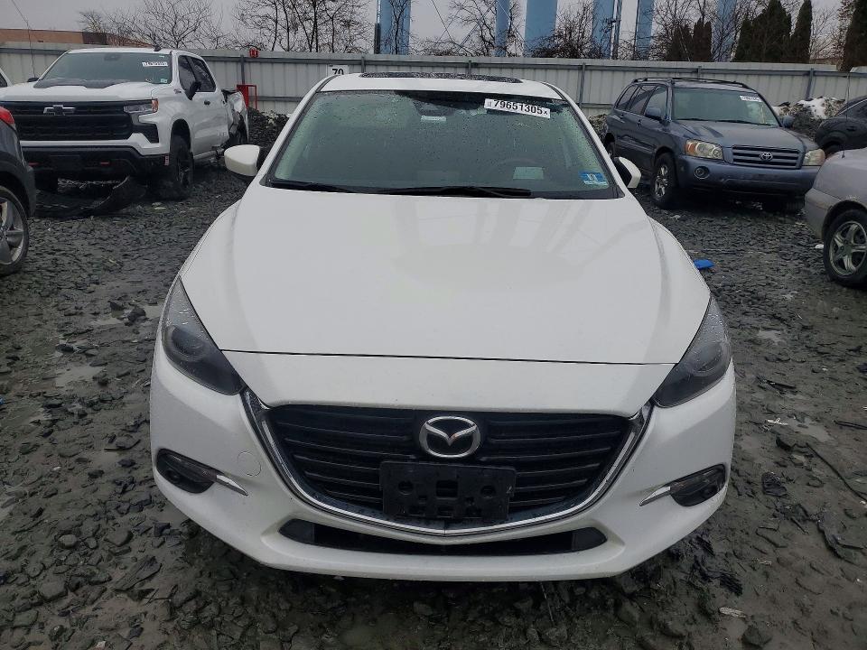Продаж на аукціоні авто 2018 Mazda 3, vin: 3MZBN1M31JM257068, номер лоту: 79651305