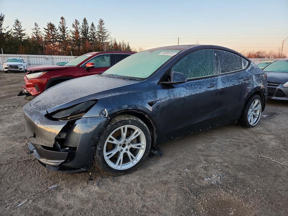 46304916 :رقم المزاد ، 7SAYGDEE9NF532191 vin ، 2022 Tesla Model Y مزاد بيع