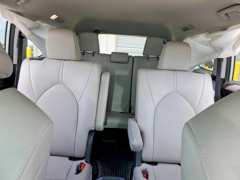 Продажа на аукционе авто 2024 Toyota Grand Highlander Hybrid, vin: 5TDACAB59RS019134, номер лота: 47229486