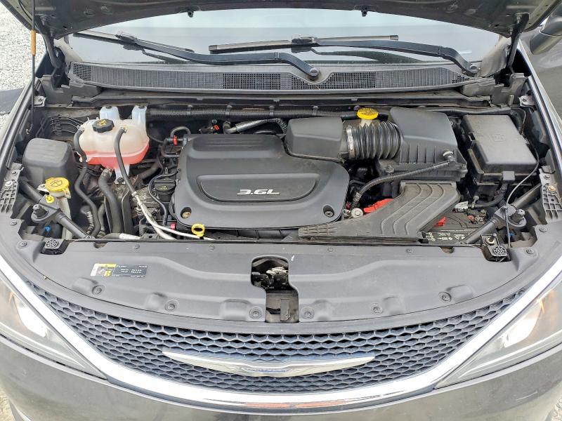 Продажа на аукционе авто 2018 Chrysler Pacifica, vin: 2C4RC1EG1JR114302, номер лота: 76713935