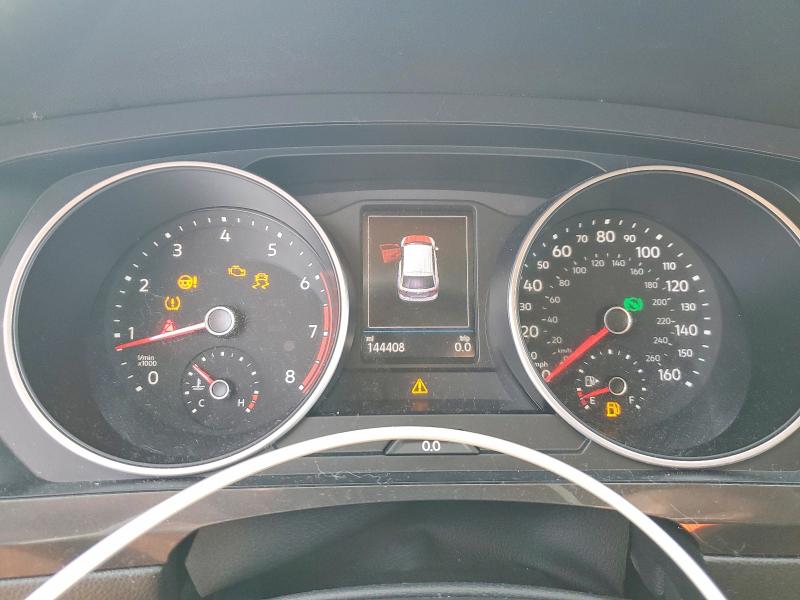 46870796 :رقم المزاد ، 3VV2B7AX5JM196671 vin ، 2018 Volkswagen Tiguan مزاد بيع