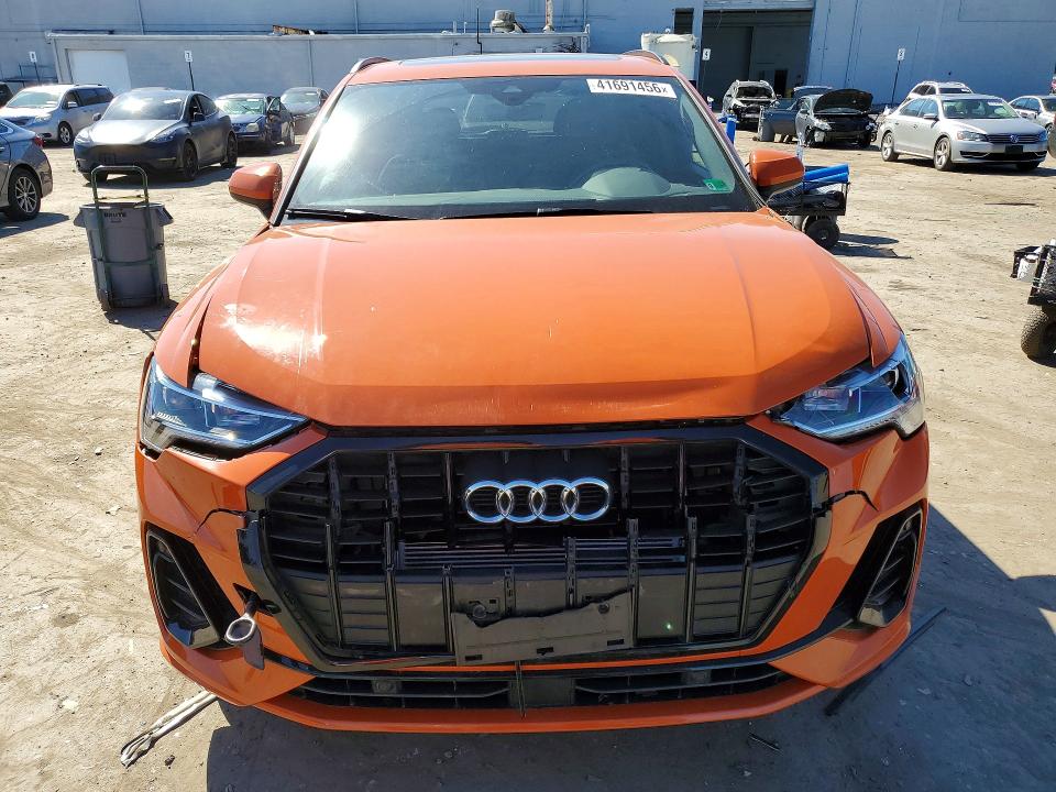 2021 Audi Q3 მანქანა იყიდება აუქციონზე, vin: WA1EECF39M1024608, აუქციონის ნომერი: 41691456
