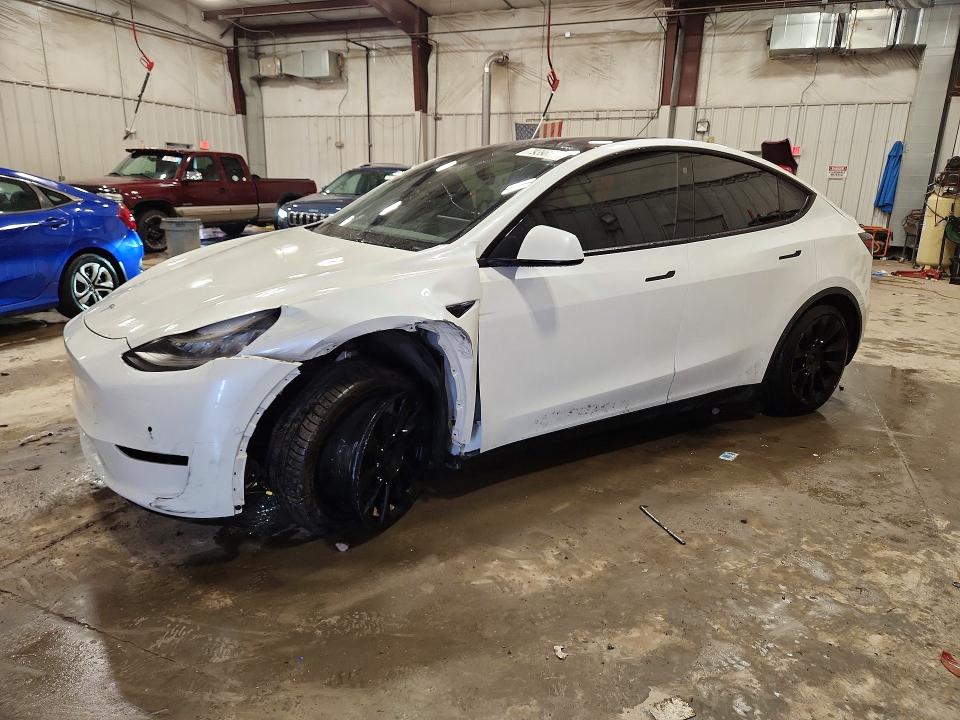 Auction sale of the 2021 Tesla Model Y, vin: 5YJYGAEE3MF136817, lot number: 79398715