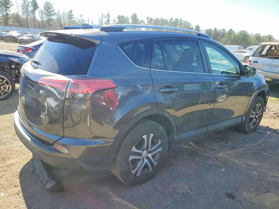 47004546 :رقم المزاد ، 2T3BFREVXHW638165 vin ، 2017 Toyota Rav4 مزاد بيع