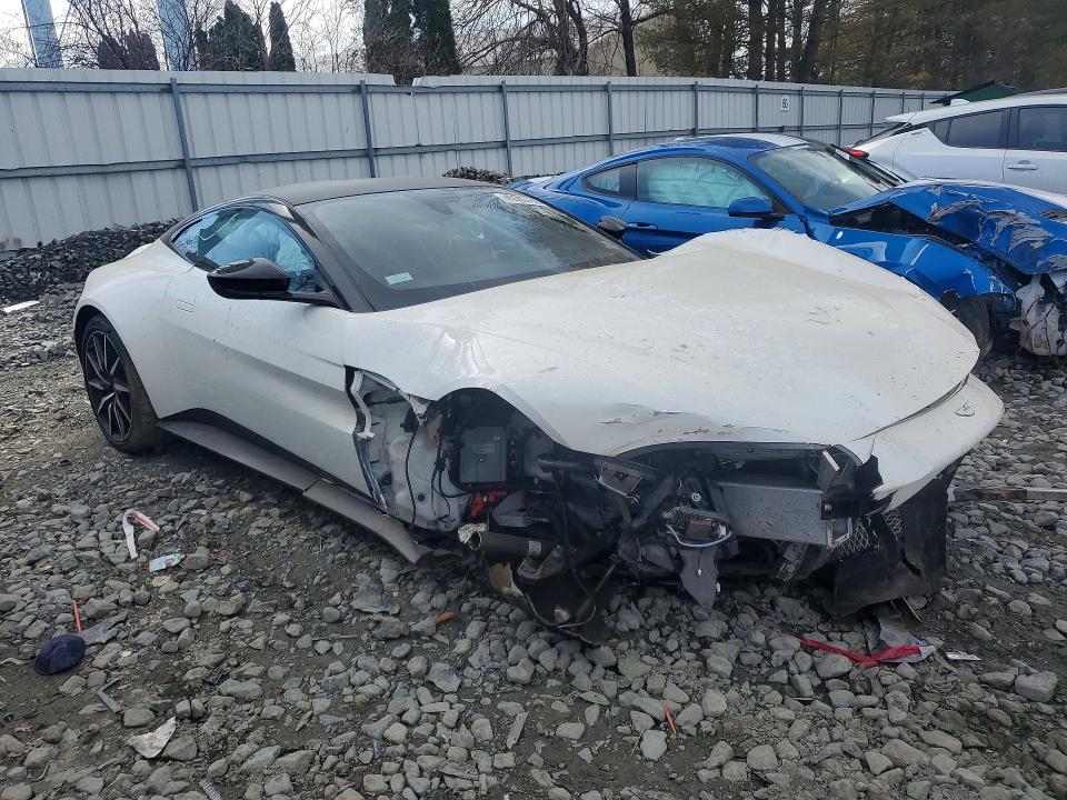 45503786 :رقم المزاد ، SCFSMGAW4KGN02689 vin ، 2019 Aston Martin Vantage مزاد بيع