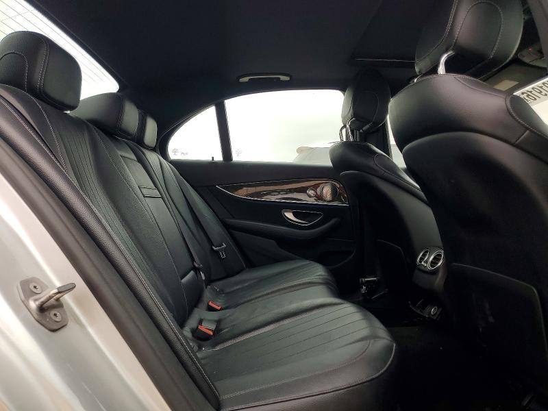 41591916 :رقم المزاد ، WDDZF4KB8HA056744 vin ، 2017 Mercedes-benz E مزاد بيع