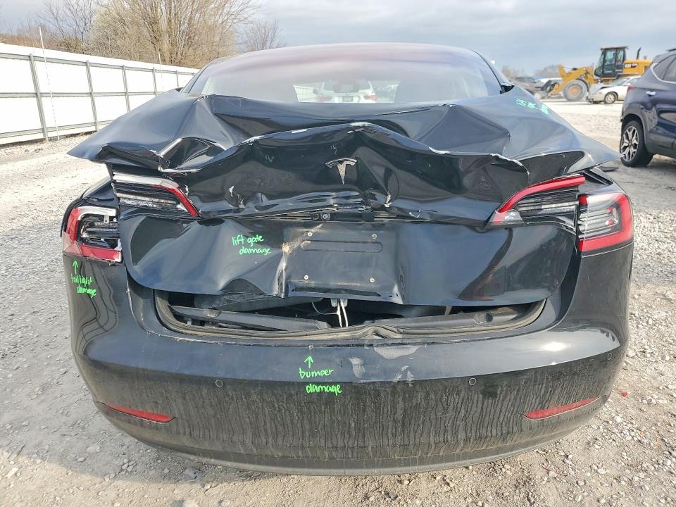 78166465 :رقم المزاد ، 5YJ3E1EA7JF033800 vin ، 2018 Tesla Model 3 مزاد بيع