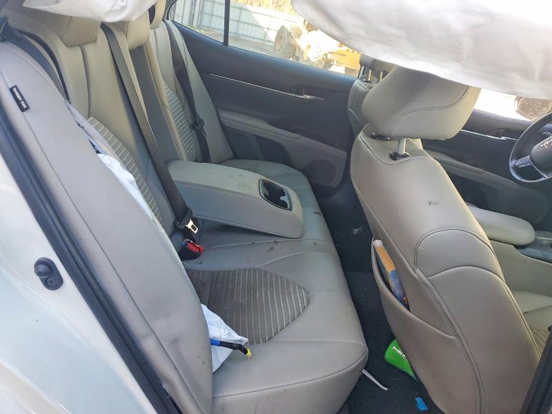 41669926 :رقم المزاد ، 4T1G11AK6NU073192 vin ، 2022 Toyota Camry مزاد بيع