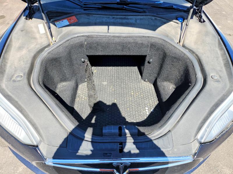 Продажа на аукционе авто 2015 Tesla Model S, vin: 5YJSA1S1XFF080564, номер лота: 46423506