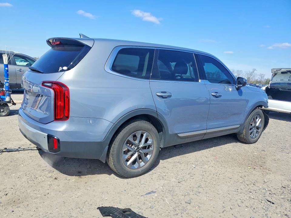 Продажа на аукционе авто 2023 Kia Telluride, vin: 5XYP2DGC6PG373421, номер лота: 42070266