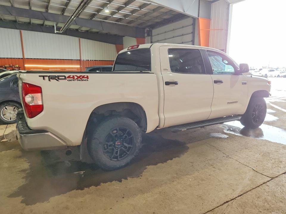 2016 Toyota Tundra Sr5 V8 Crewma მანქანა იყიდება აუქციონზე, vin: 5TFDY5F15GX495563, აუქციონის ნომერი: 46061606