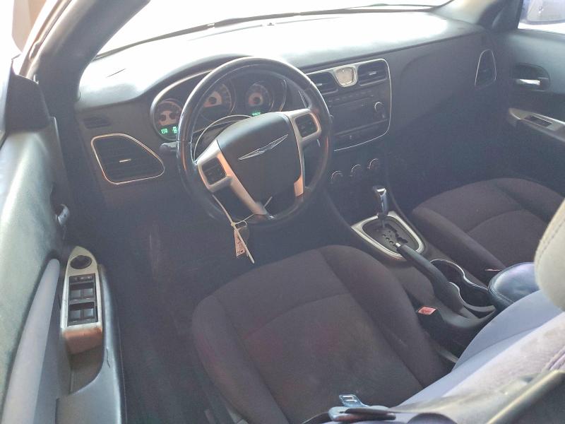 45996166 :رقم المزاد ، 1C3BCBEB1DN592334 vin ، 2013 Chrysler 200 مزاد بيع