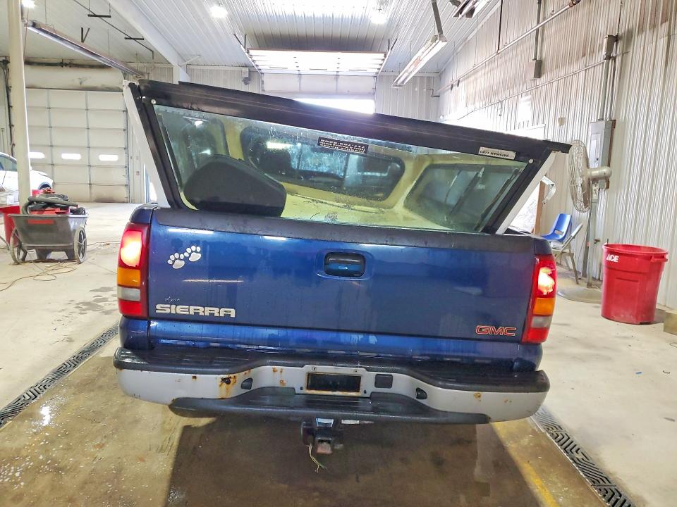 46723266 :رقم المزاد ، 1GTEK14V42Z228125 vin ، 2002 Gmc New Sierra مزاد بيع