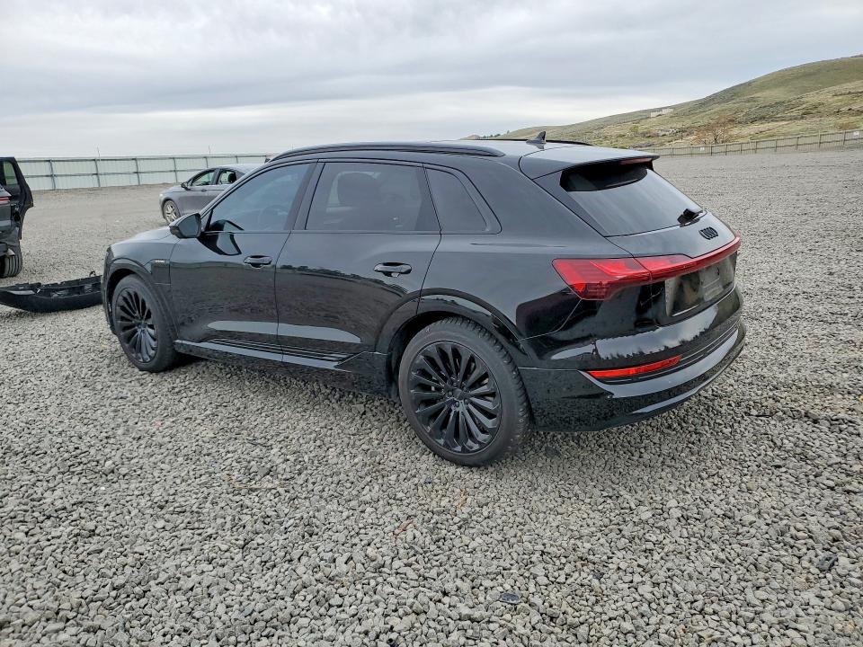 48141236 :رقم المزاد ، WA1VAAGE4KB009196 vin ، 2019 Audi E-tron مزاد بيع