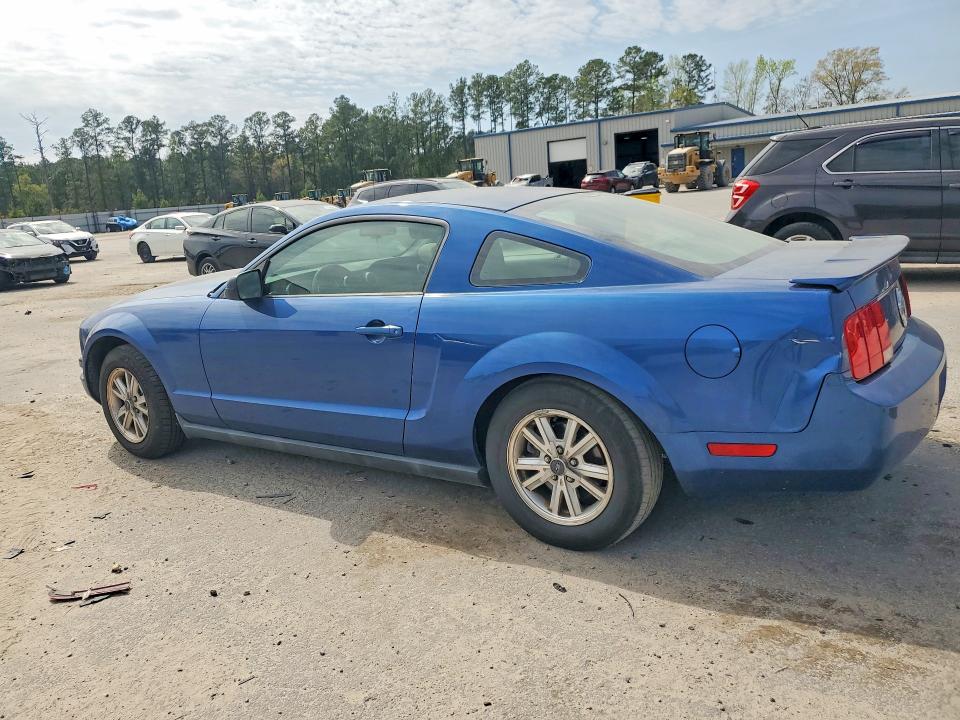 2007 Ford Mustang მანქანა იყიდება აუქციონზე, vin: 1ZVFT80N775337660, აუქციონის ნომერი: 46753076