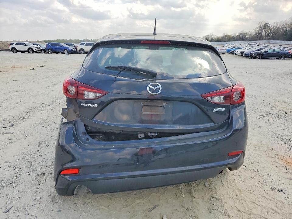 47568496 :رقم المزاد ، 3MZBN1K79JM187468 vin ، 2018 Mazda 3 مزاد بيع