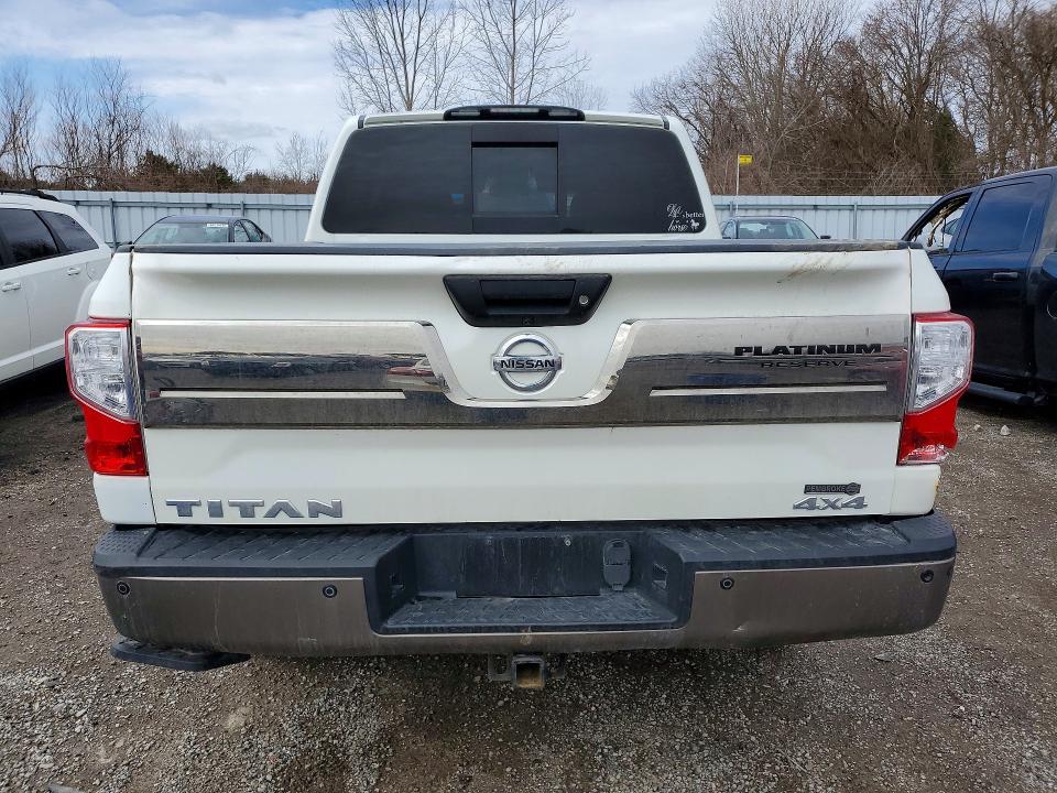 47190056 :رقم المزاد ، 1N6AA1E54JN541663 vin ، 2018 Nissan Titan مزاد بيع