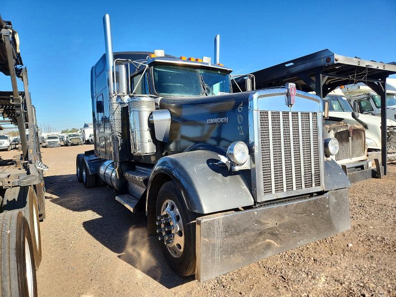 Продаж на аукціоні авто 2001 Kenworth Construction, vin: 1XKWDB9X11R863966, номер лоту: 46883126