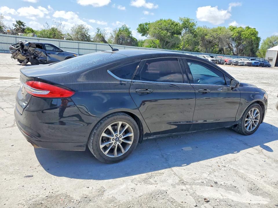 Auction sale of the 2017 Ford Fusion, vin: 3FA6P0HD9HR311988, lot number: 47526716