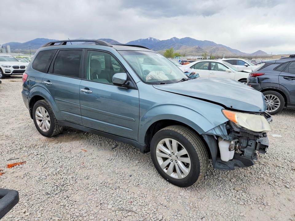 47640156 :رقم المزاد ، JF2SHADC2CH413752 vin ، 2012 Subaru Forester مزاد بيع
