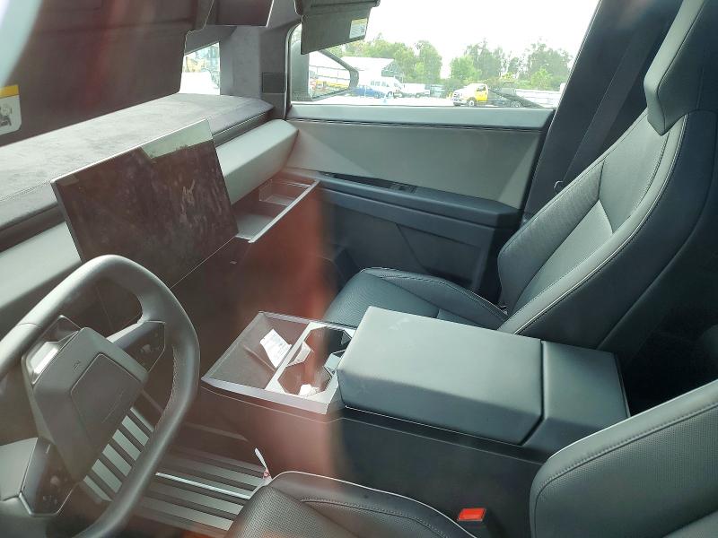 47986756 :رقم المزاد ، 7G2CEHEE9SA062089 vin ، 2025 Tesla Cybertruck مزاد بيع