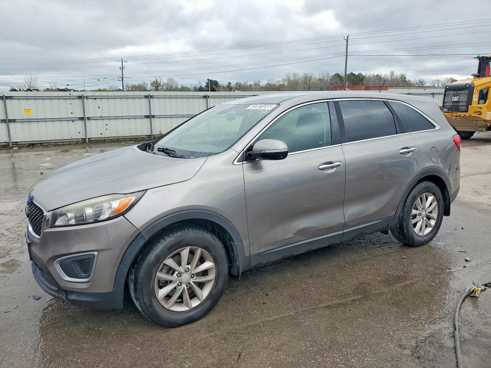 2017 Kia Sorento მანქანა იყიდება აუქციონზე, vin: 5XYPG4A38HG320666, აუქციონის ნომერი: 45507466
