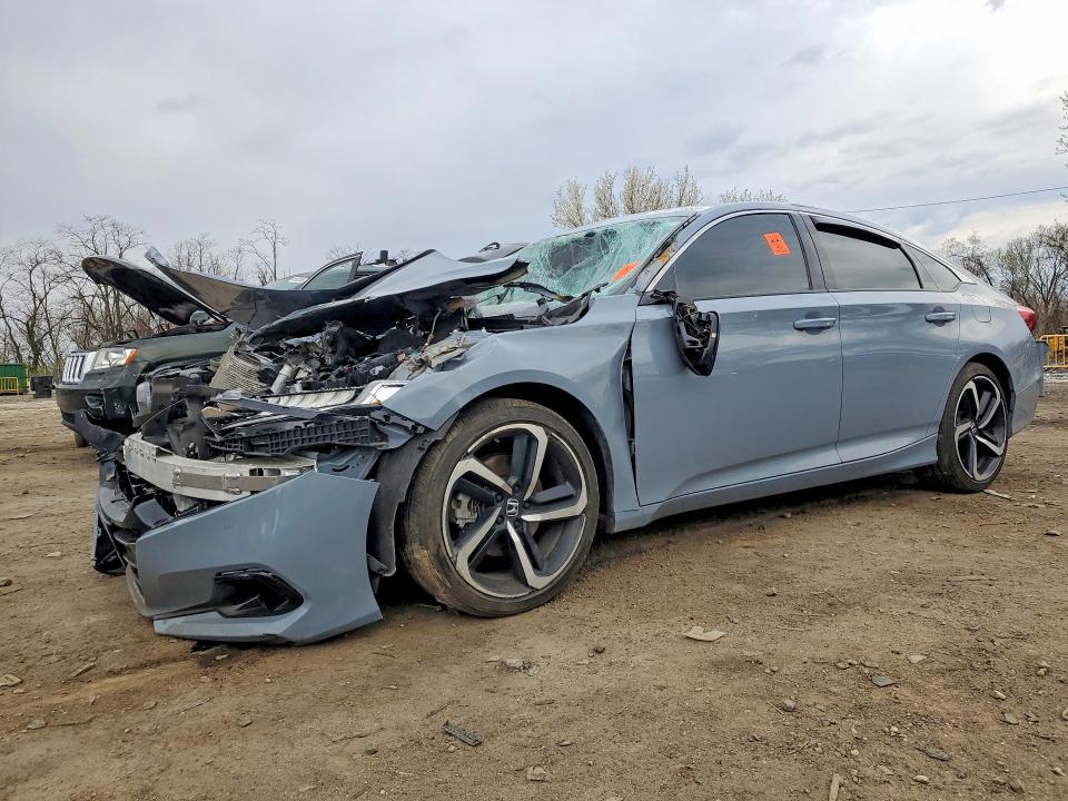 Auction sale of the 2022 Honda Accord, vin: 1HGCV1F44NA052846, lot number: 47872566