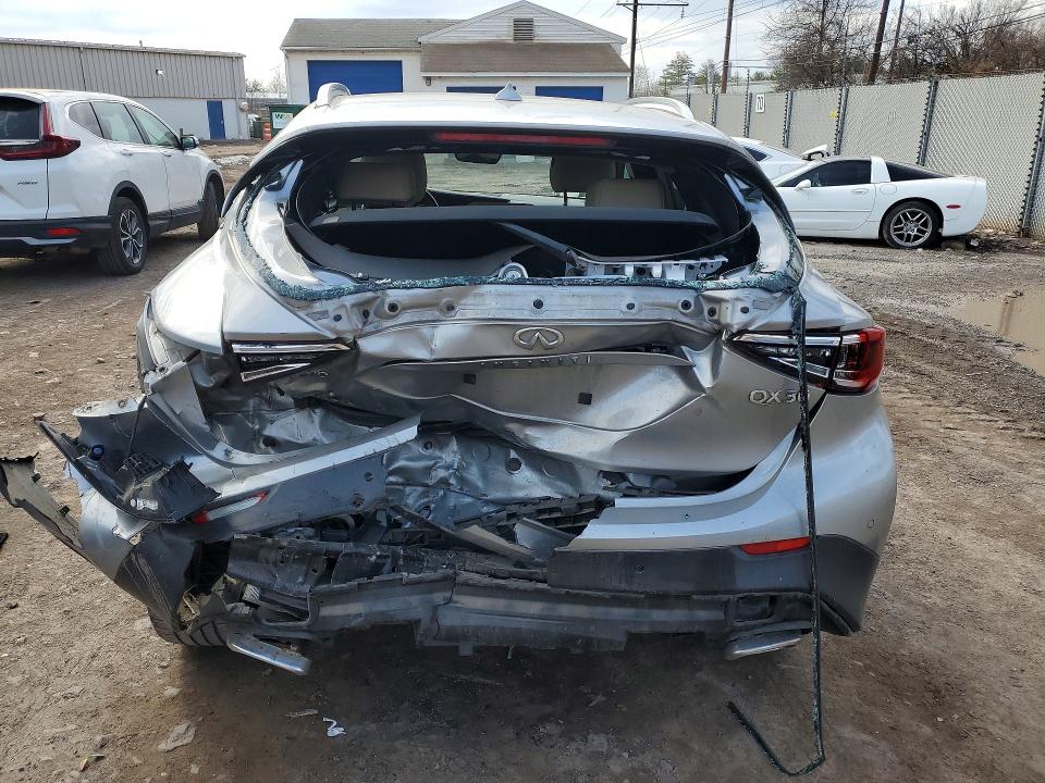2018 Infiniti Qx30 მანქანა იყიდება აუქციონზე, vin: SJKCH5CR0JA046384, აუქციონის ნომერი: 45700346