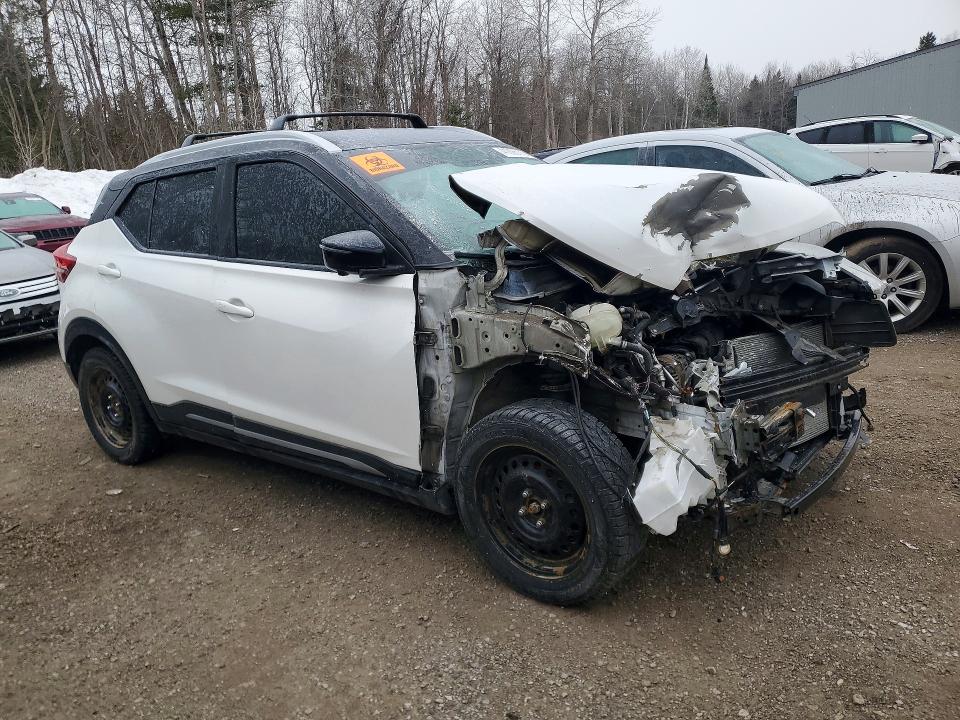 Продажа на аукционе авто 2019 Nissan Kicks, vin: 3N1CP5CUXKL543272, номер лота: 41996776