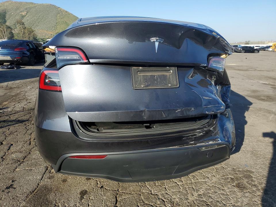 79760665 :رقم المزاد ، 7SAYGDED6RF042997 vin ، 2024 Tesla Model Y مزاد بيع