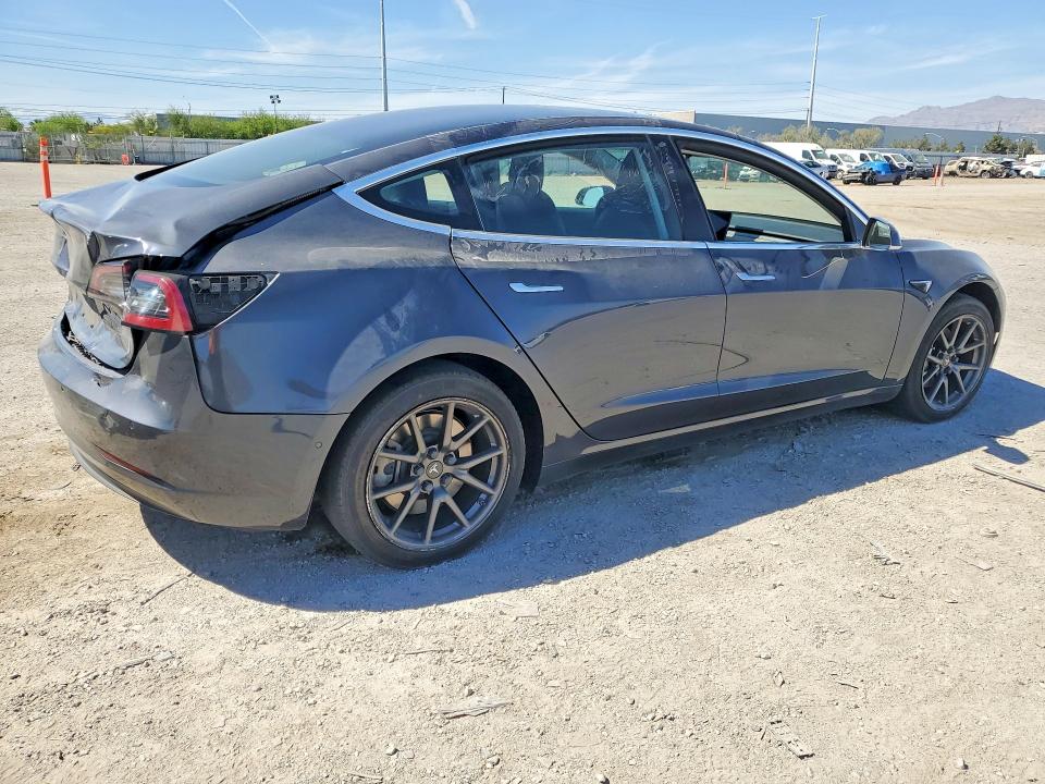 2018 Tesla Model 3 მანქანა იყიდება აუქციონზე, vin: 5YJ3E1EA4JF034581, აუქციონის ნომერი: 47942936