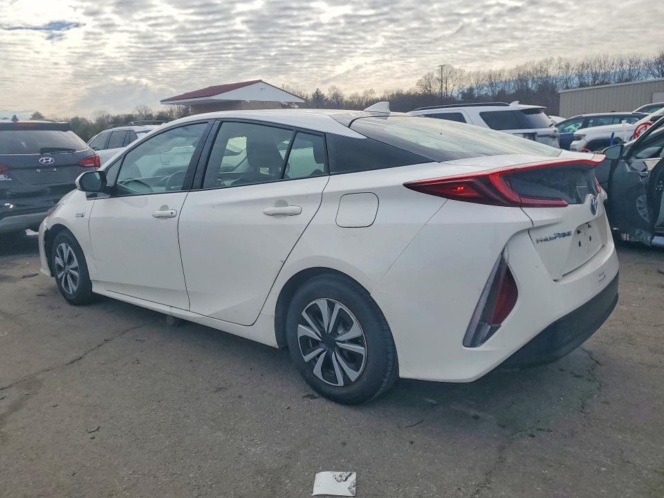 Продаж на аукціоні авто 2019 Toyota Prius Prime, vin: JTDKARFP8K3105143, номер лоту: 46712146