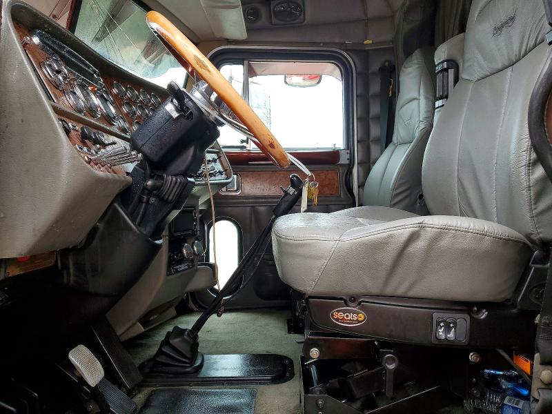 79666765 :رقم المزاد ، 1XP5DB9XX3N593099 vin ، 2003 Peterbilt Tractor 379 مزاد بيع