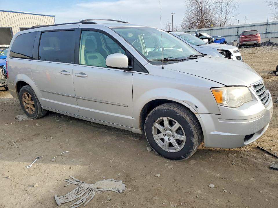 79655595 :رقم المزاد ، 2A4RR5D10AR450682 vin ، 2010 Chrysler Town & Country مزاد بيع