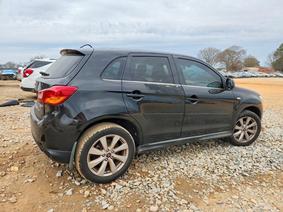 79384135 :رقم المزاد ، 4A4AP4AU5FE015137 vin ، 2015 Mitsubishi Outlander Sport مزاد بيع
