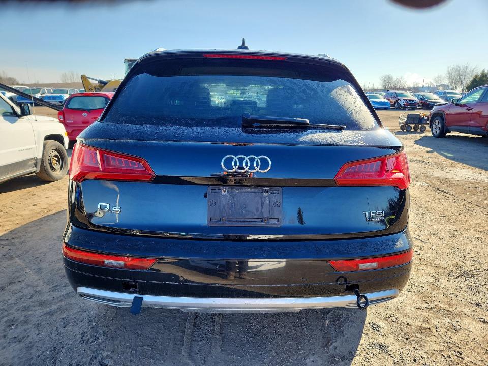 46621536 :رقم المزاد ، WA1ANAFY2J2217946 vin ، 2018 Audi Q5 مزاد بيع