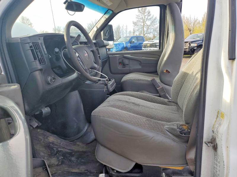 48141906 :رقم المزاد ، 1GD072CG7F1115337 vin ، 2015 Gmc Savana مزاد بيع