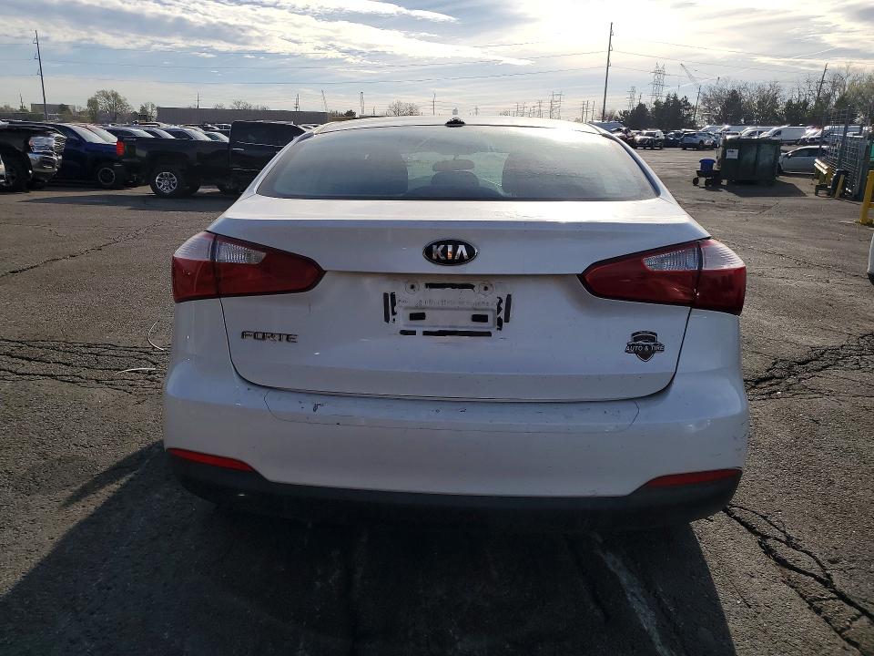 Продажа на аукционе авто 2015 Kia Forte, vin: KNAFX4A60F5382443, номер лота: 47402676