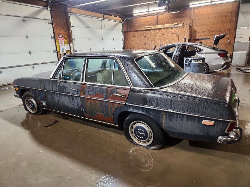 Продажа на аукционе авто 1971 Mercedes-benz 230, vin: 114015100304449, номер лота: 79418475