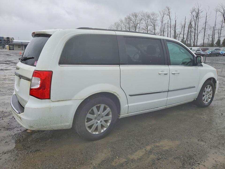 2015 Chrysler Town & Country მანქანა იყიდება აუქციონზე, vin: 2C4RC1BG0FR571047, აუქციონის ნომერი: 47776546